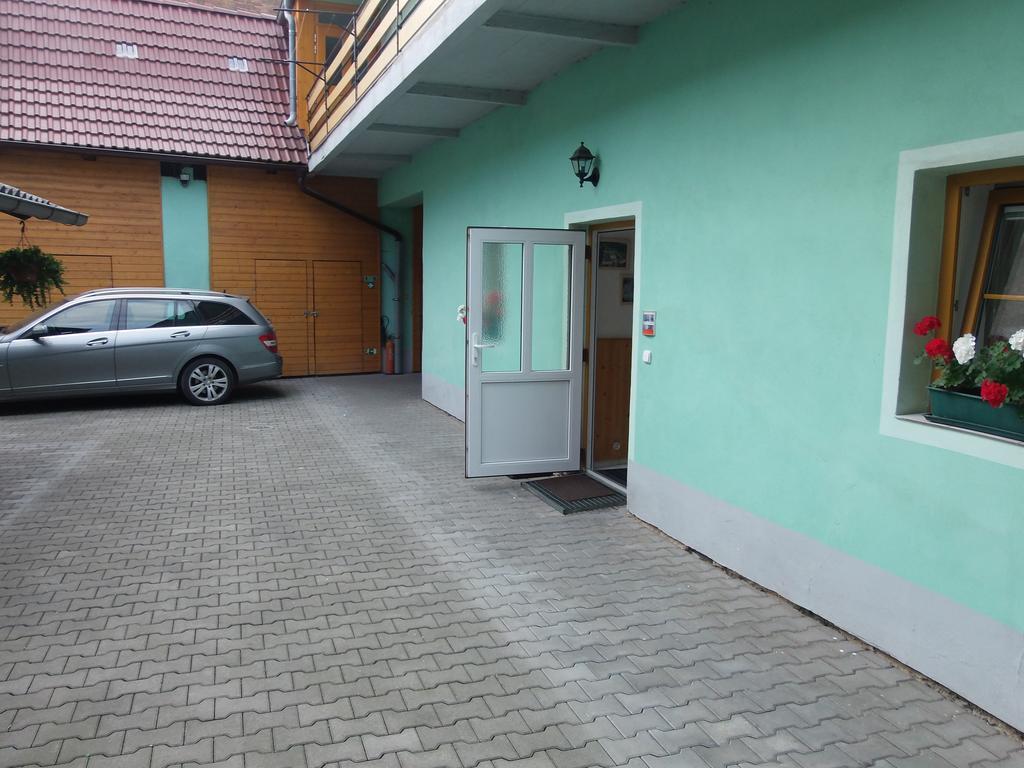 Penzion Netolice Exteriör bild